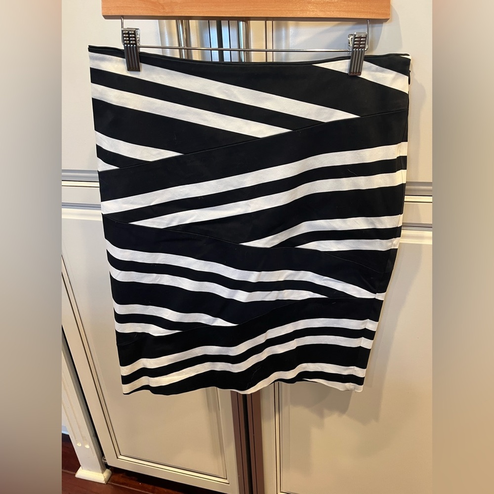 White House Black Market Diagonal Striped Pencil Skirt Black and White
